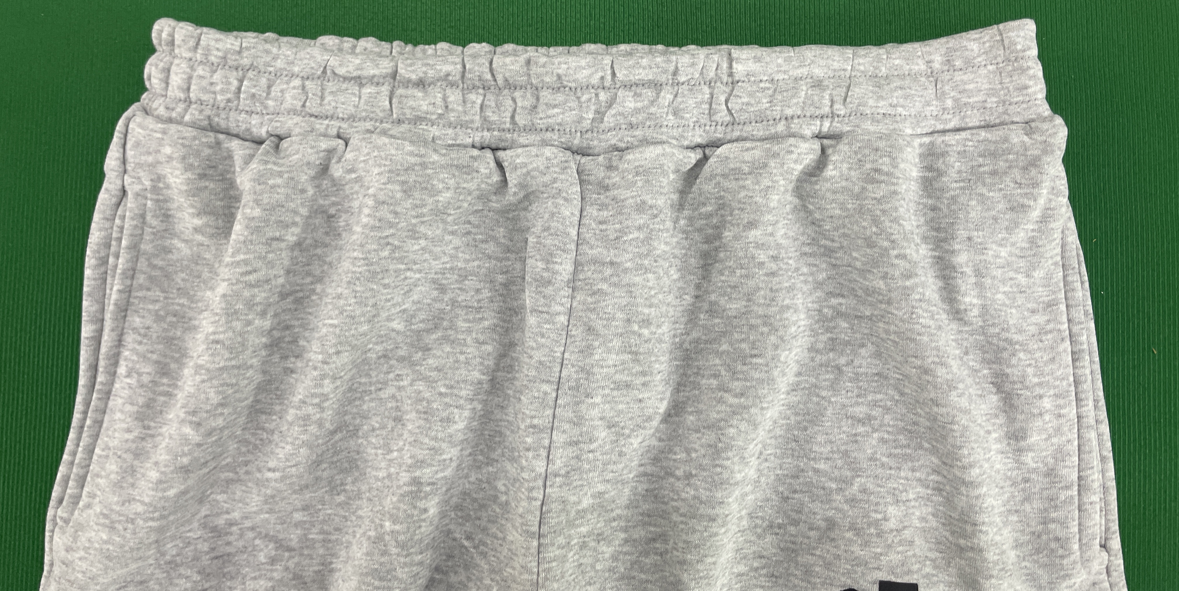 Hoodie QC photo 3 of 17