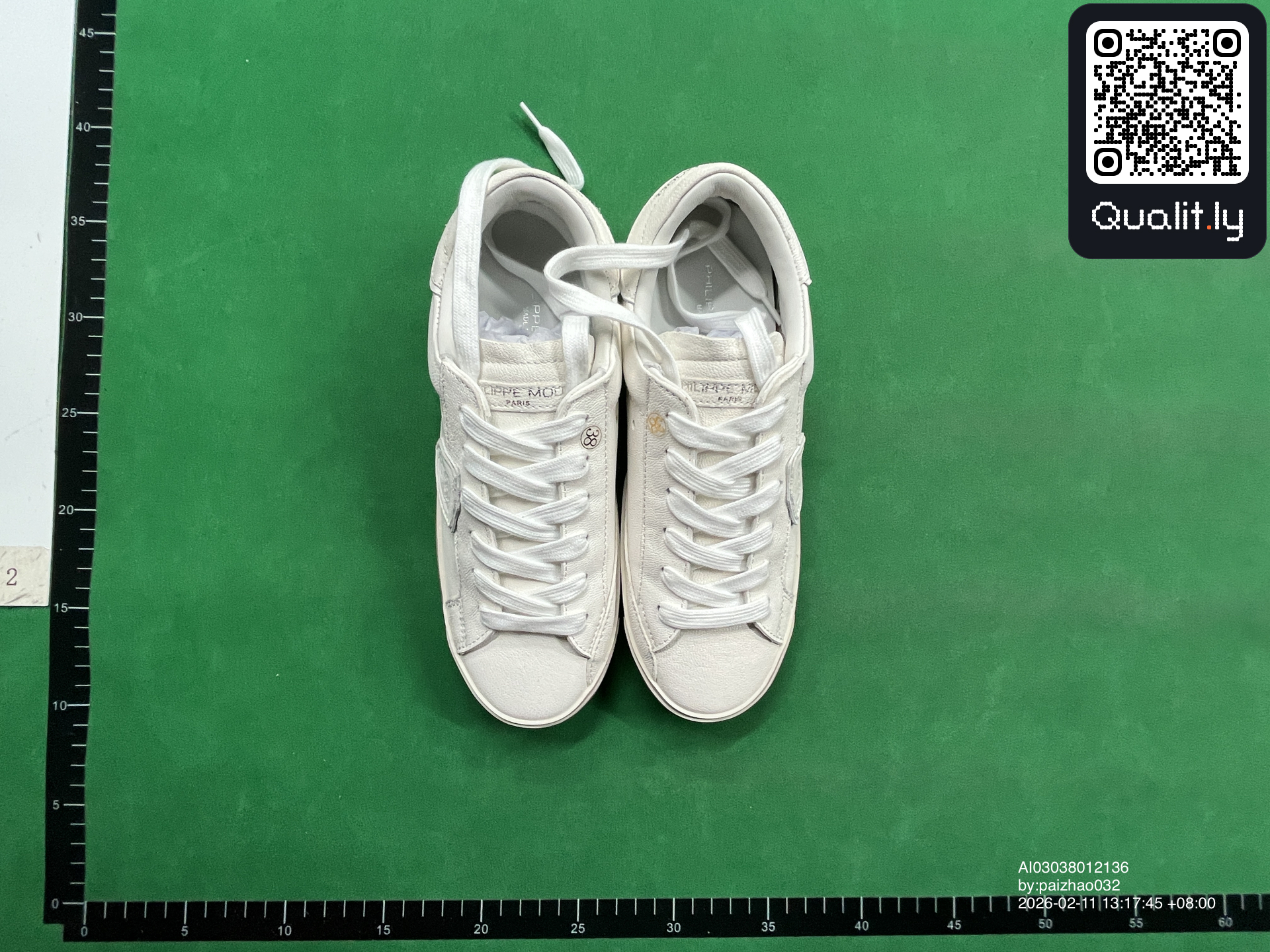 Sneakers QC photo 1 of 12