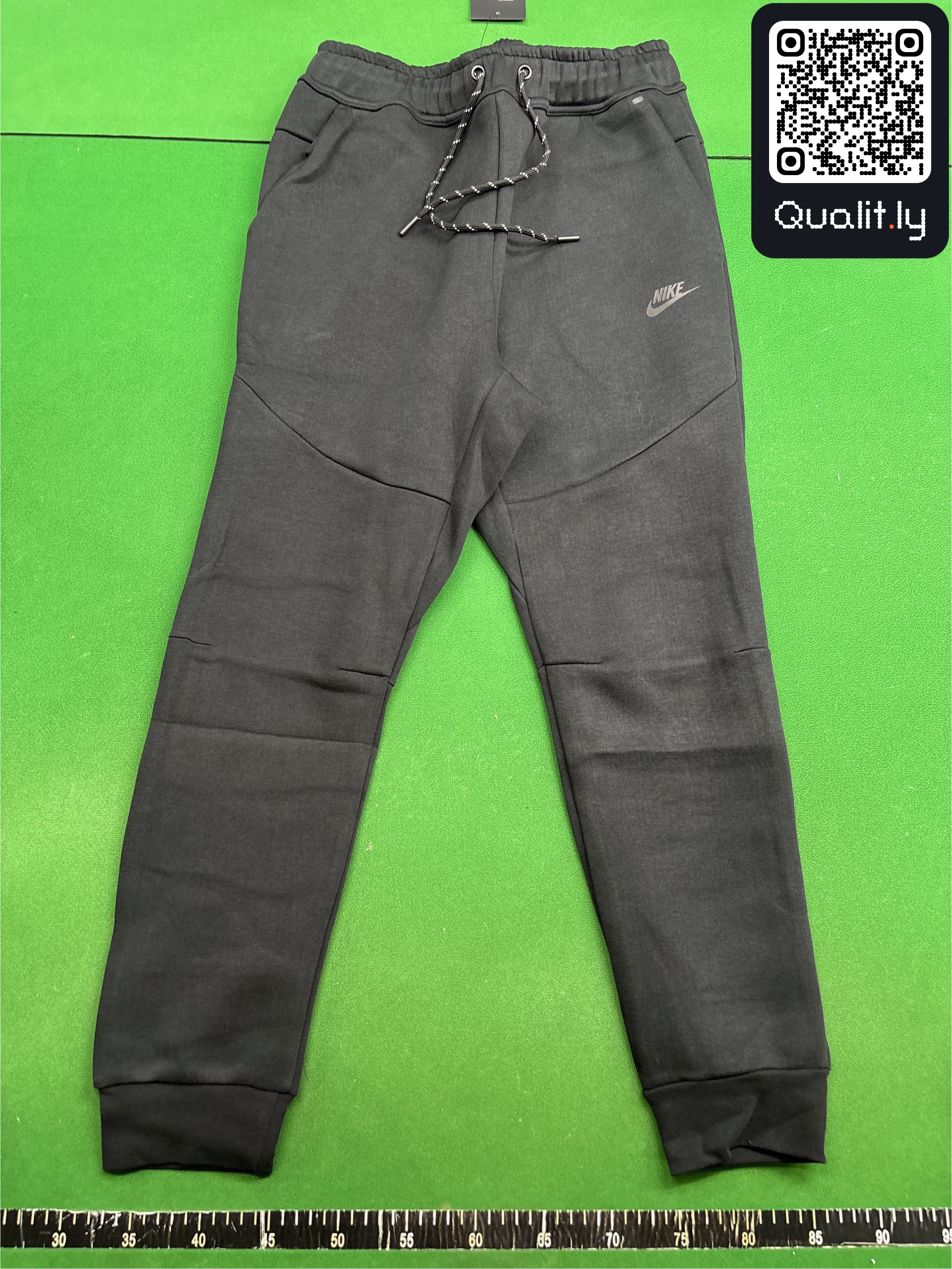 Hoodie — QC-foto 2 av 213