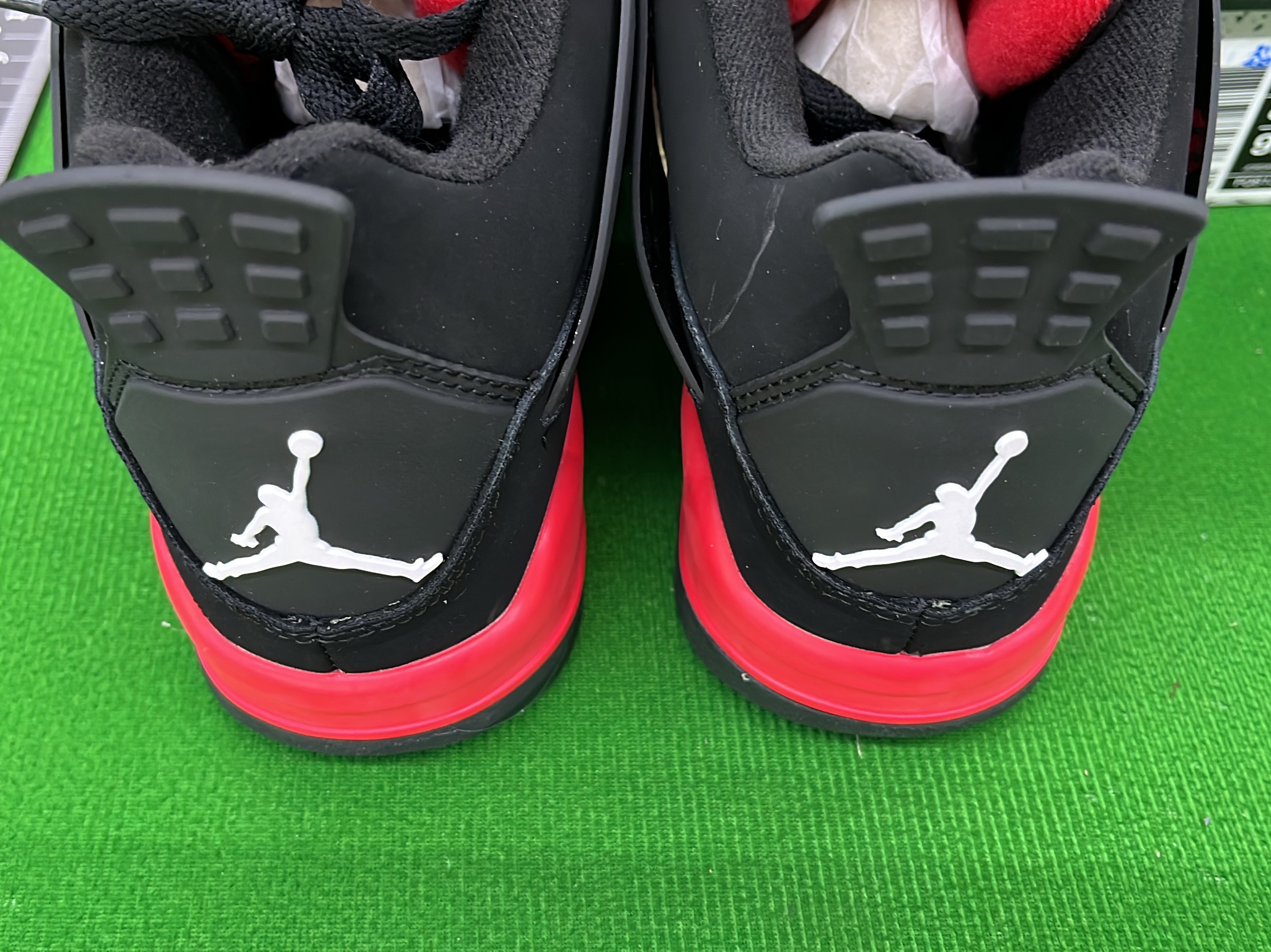 Sneaker — QC-Foto 1 von 6
