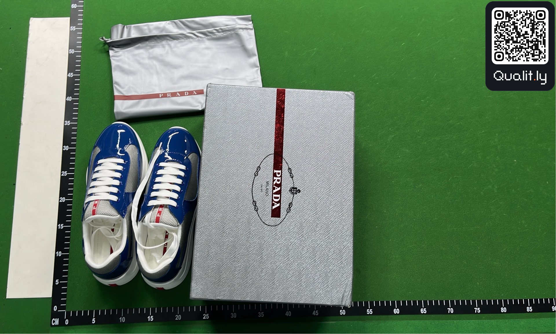 Sneakers QC photo 1 of 18