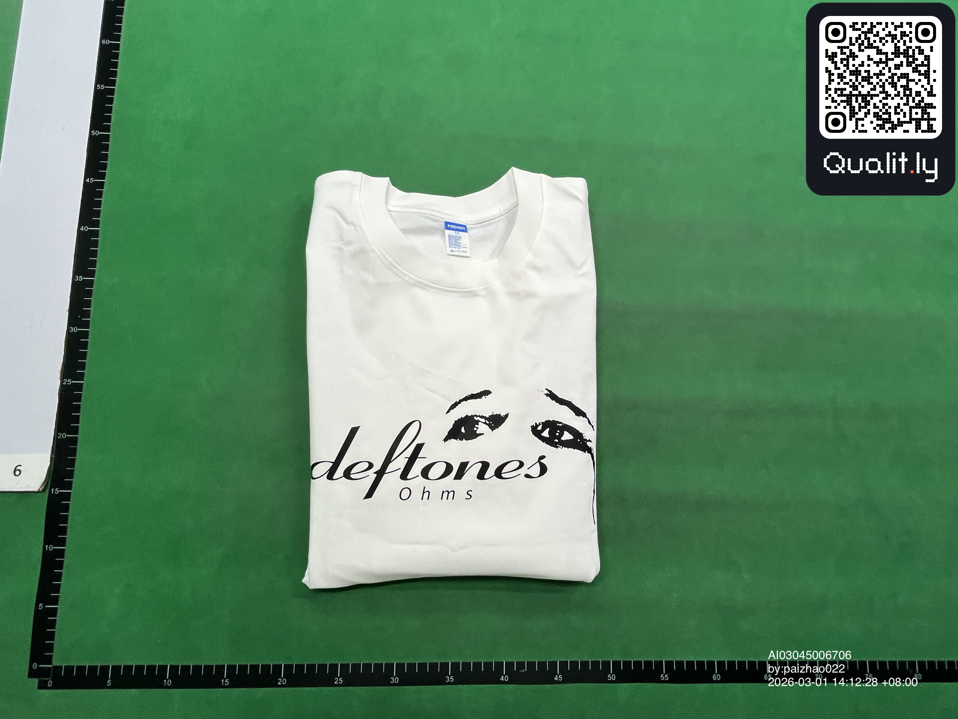 T-Shirt — QC-Foto 1 von 4