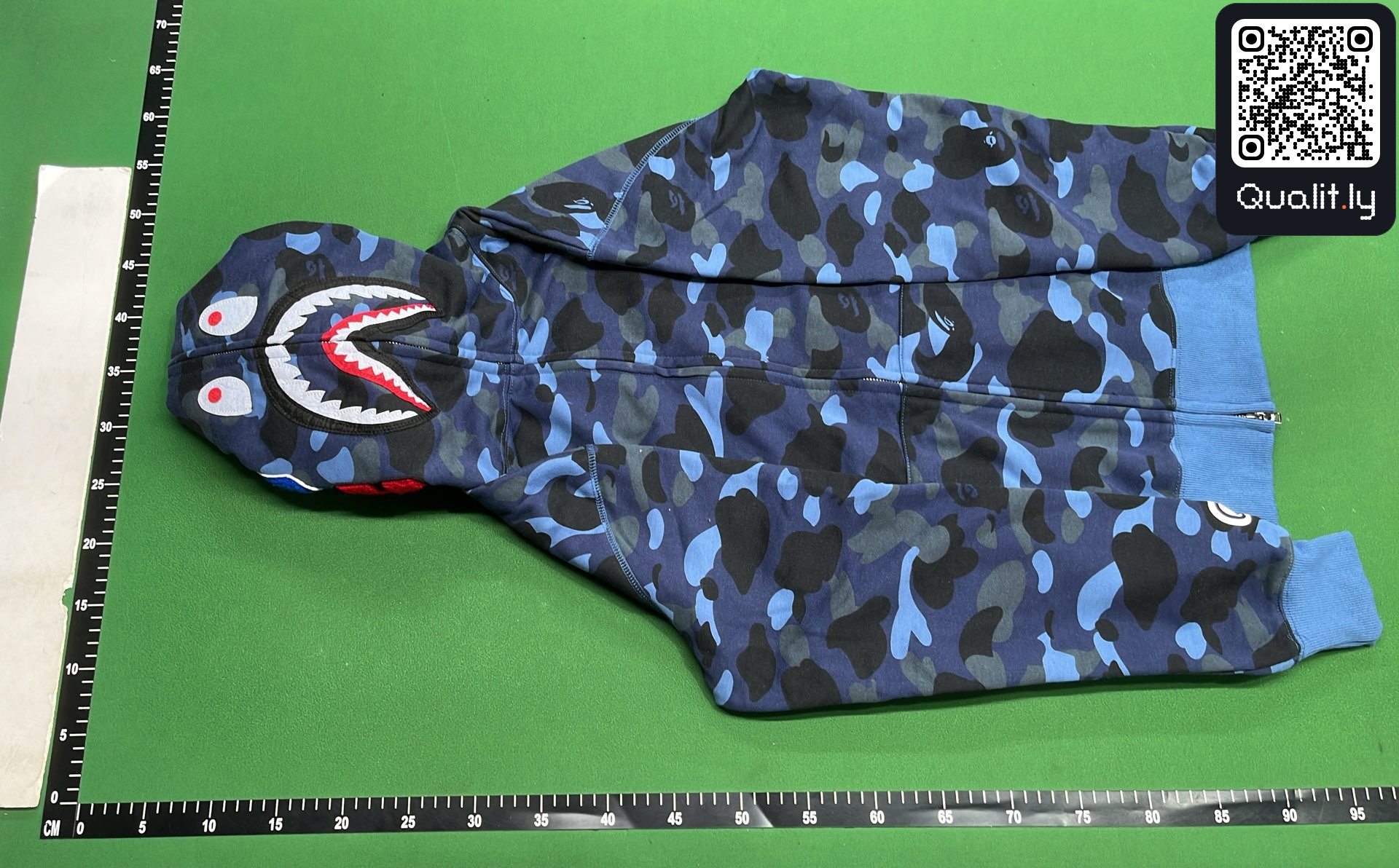 Sweatshirt QC photo 2 of 8