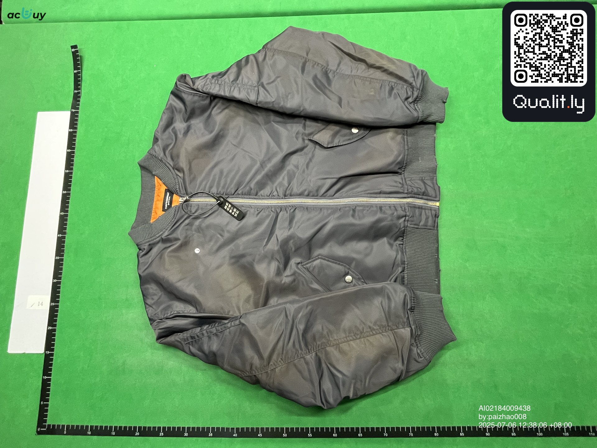 Jacket QC photo 3 of 4