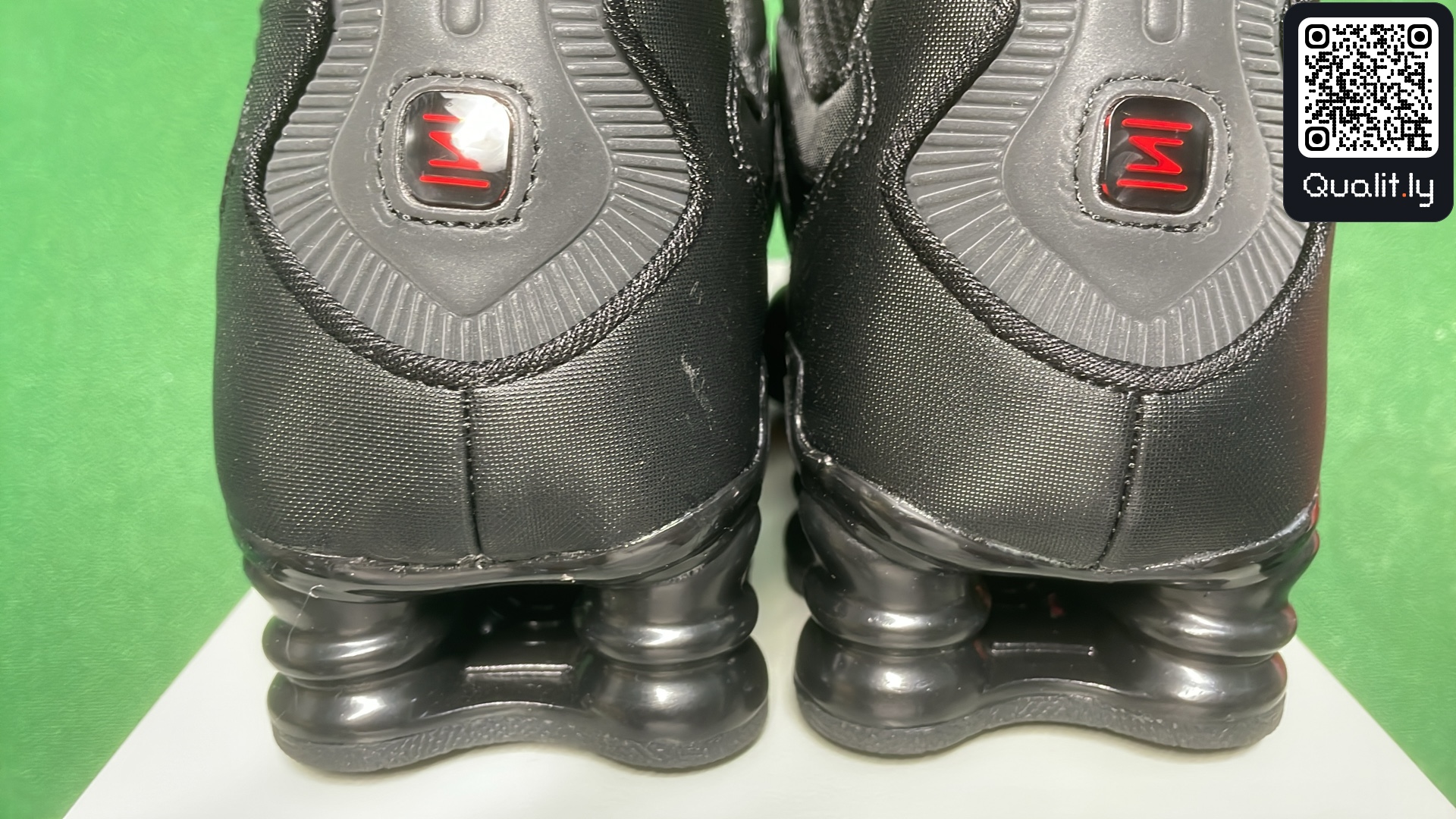 Sneaker — QC-Foto 3 von 12