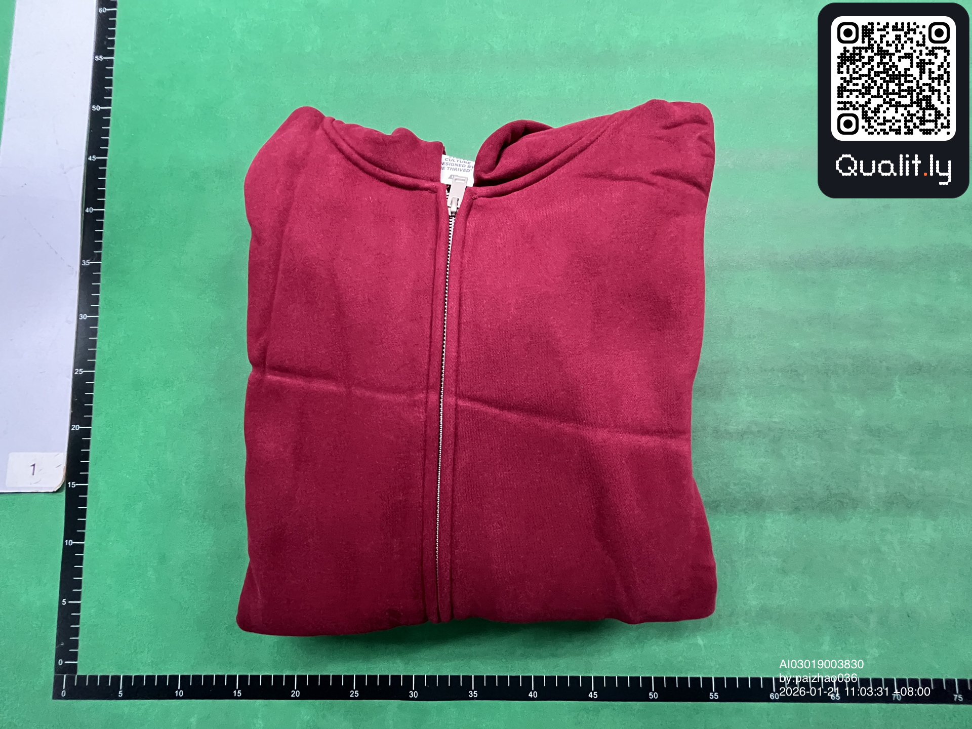 Sudadera con capucha — foto QC 1 de 16