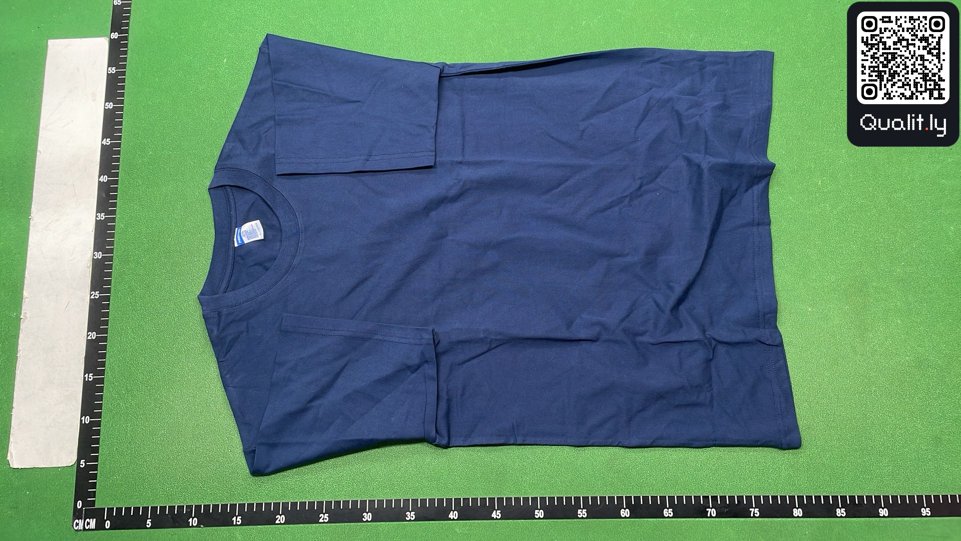 T-shirt — foto QC 2 di 34