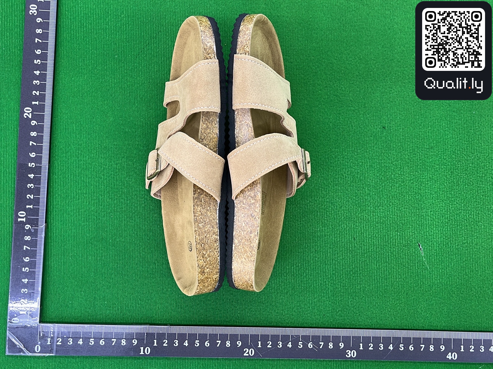 Slides QC photo 3 of 6