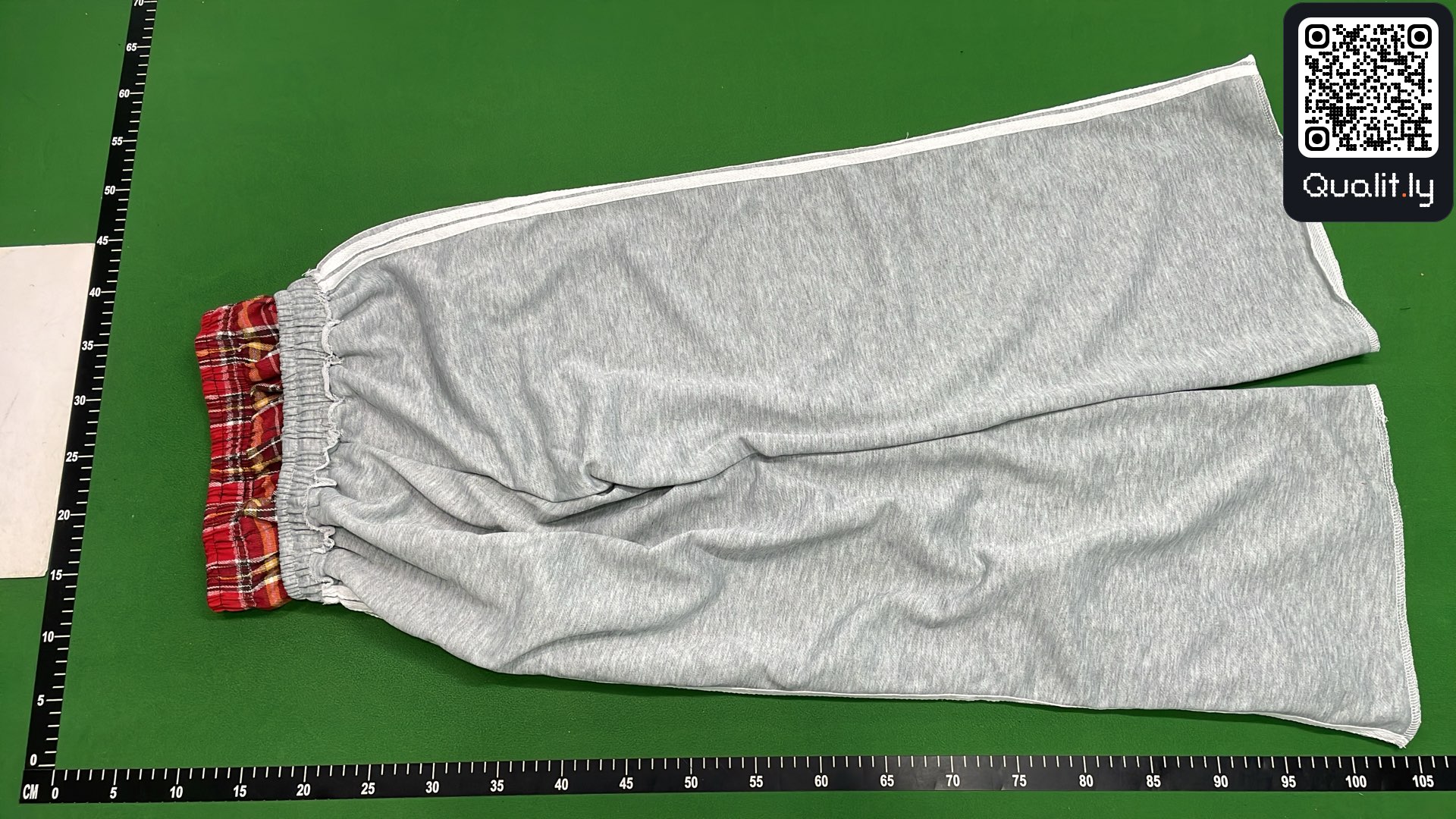 Pants QC photo 3 of 12