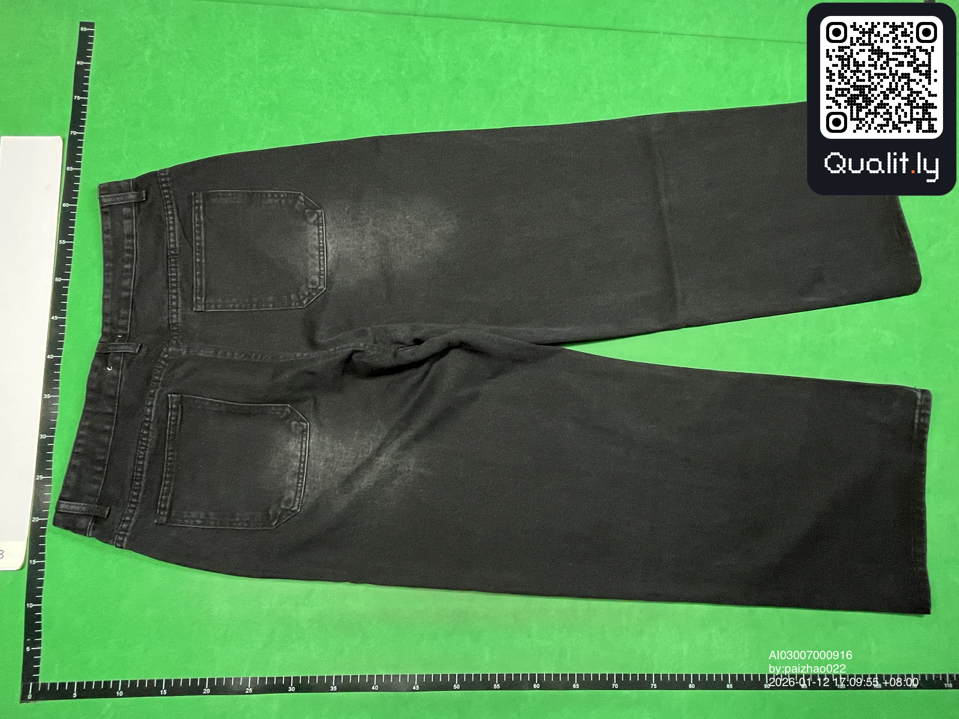 牛仔裤 QC 照片 2 / 8