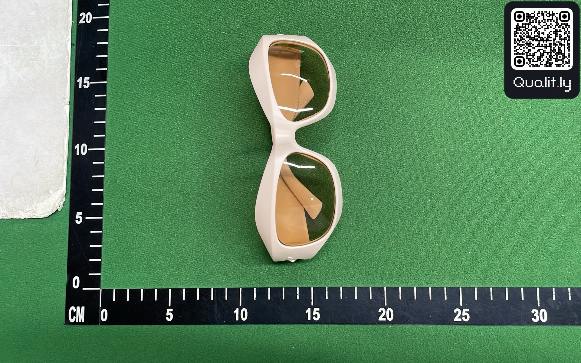 Sunglasses QC photo 3 of 3