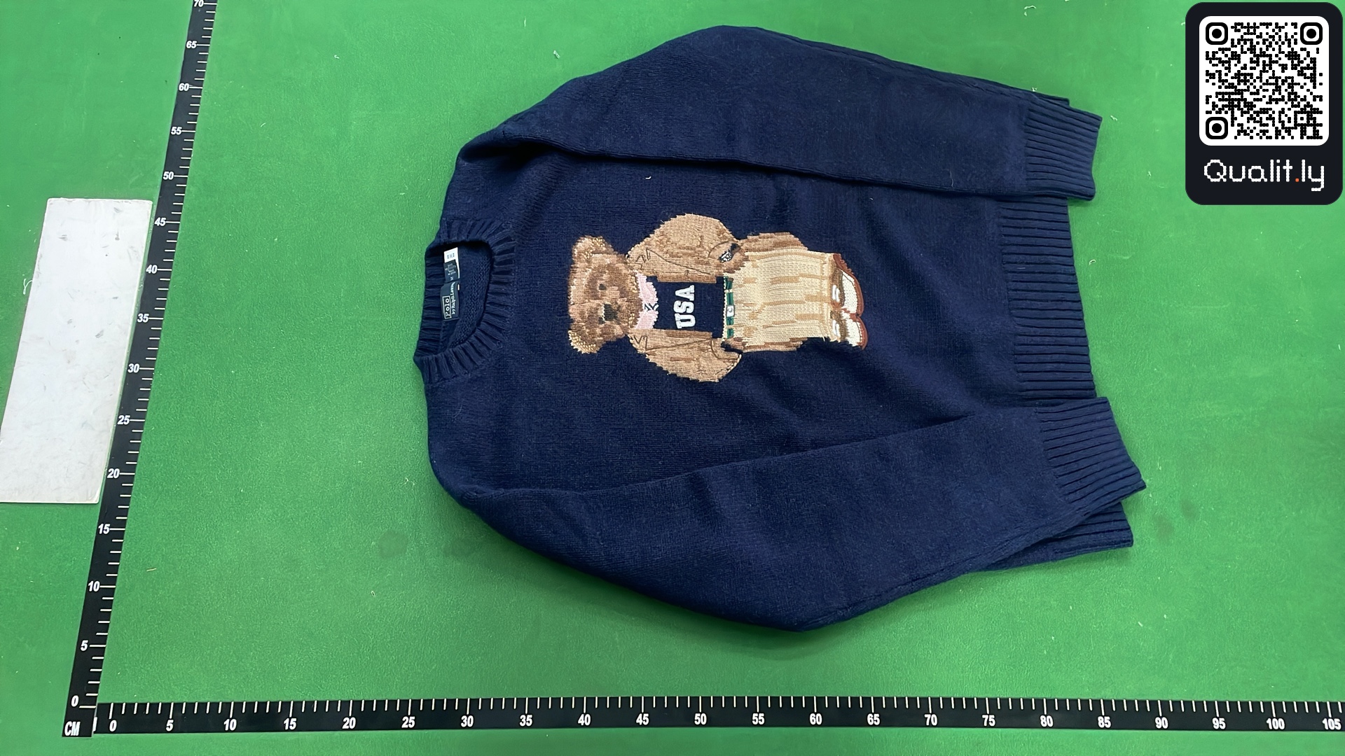 Sweater QC photo 2 of 4