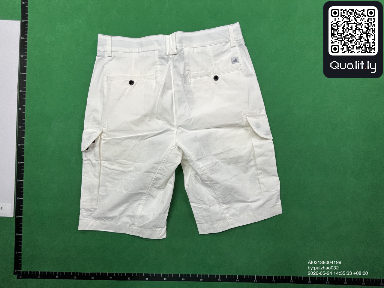 Shorts QC photo 2 of 24