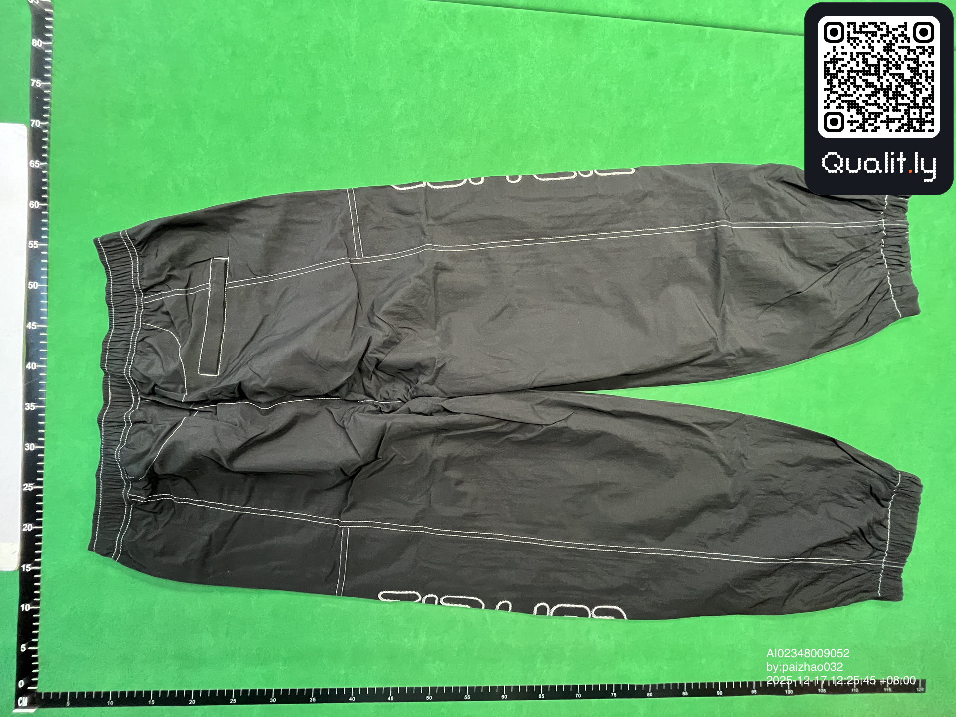 Tracksuit QC photo 2 of 18