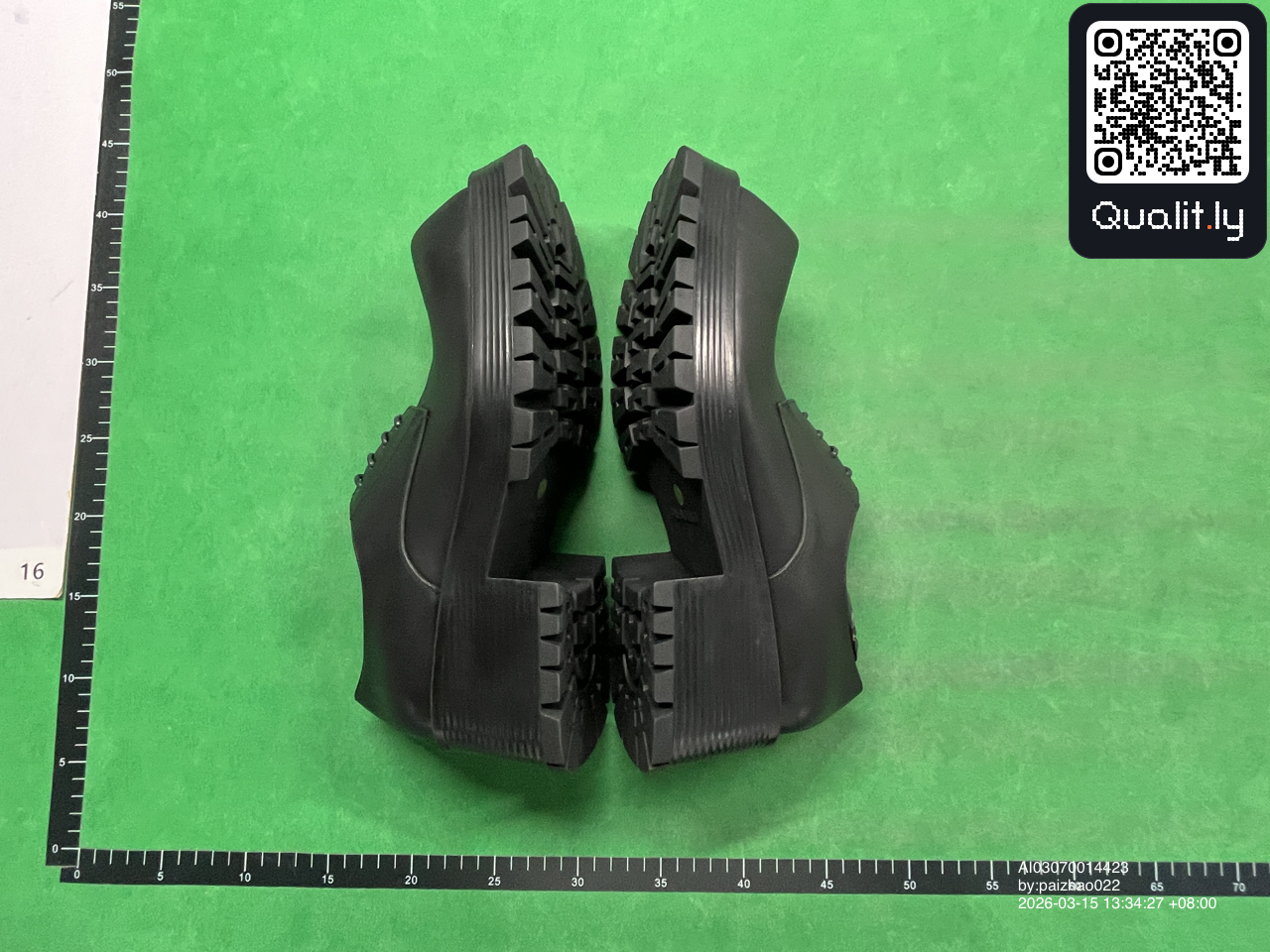 Sneakersy — zdjęcie QC 2 z 6