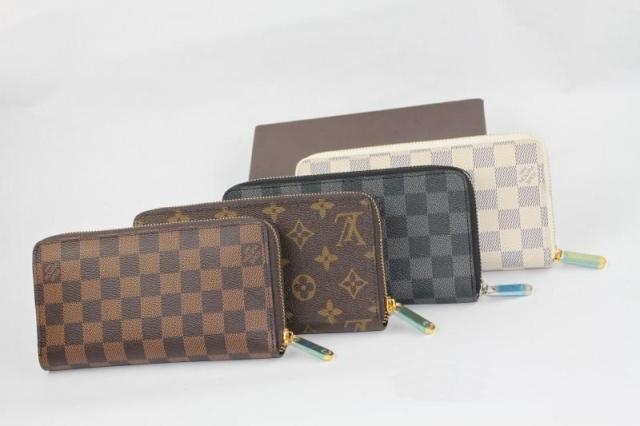 Louis Vuitton Zippy Wallet Damier Ebene
