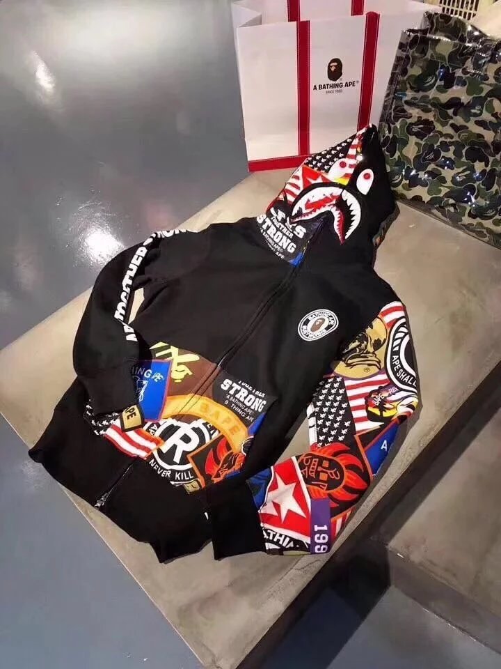 M L XL XXL Bape专柜新款 鲨鱼头拼色涂鸦拼接连帽卫衣 尺码表在最后一张