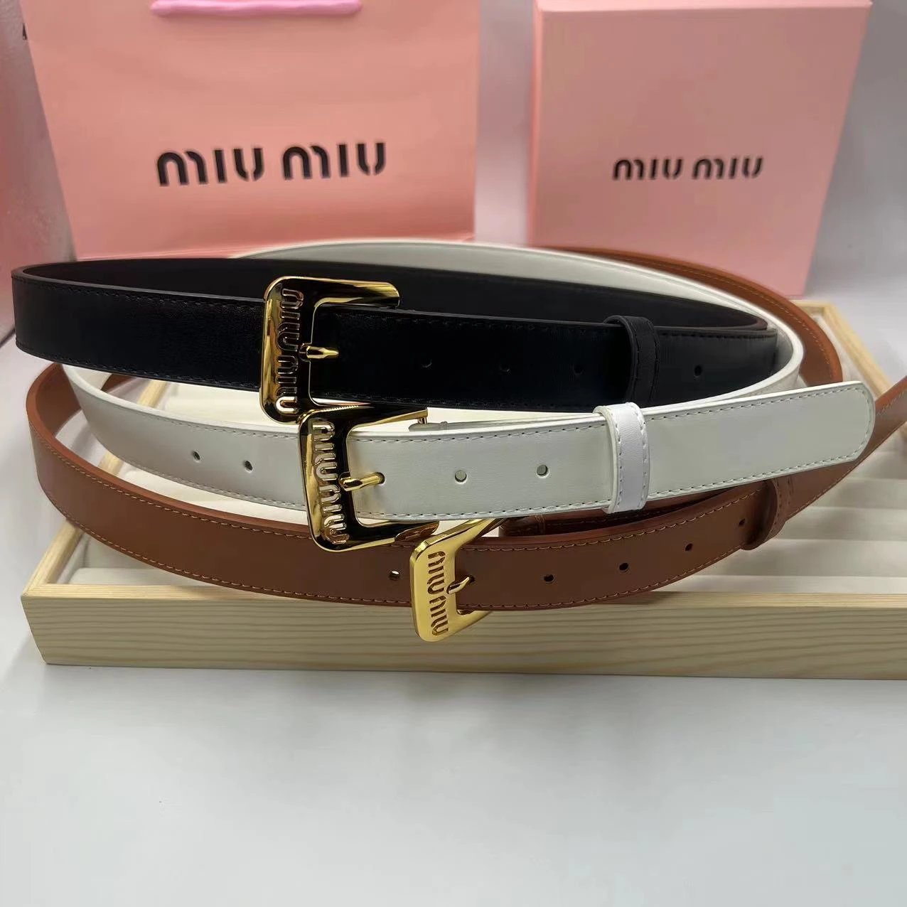 Mi belt with box