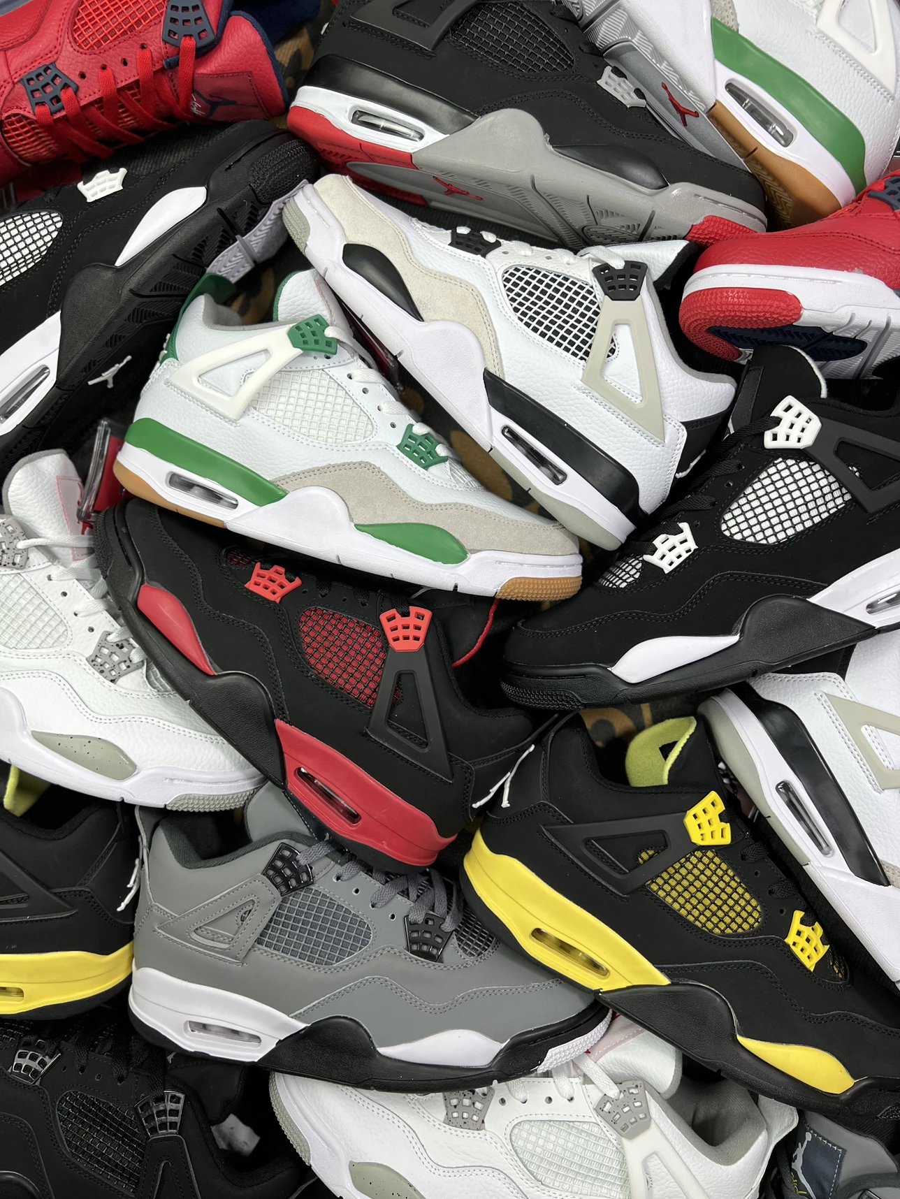 【特价套现福利 招代理】性价比版本 aj4系列 全二层皮 完美版型 多个配色 随时可能下架