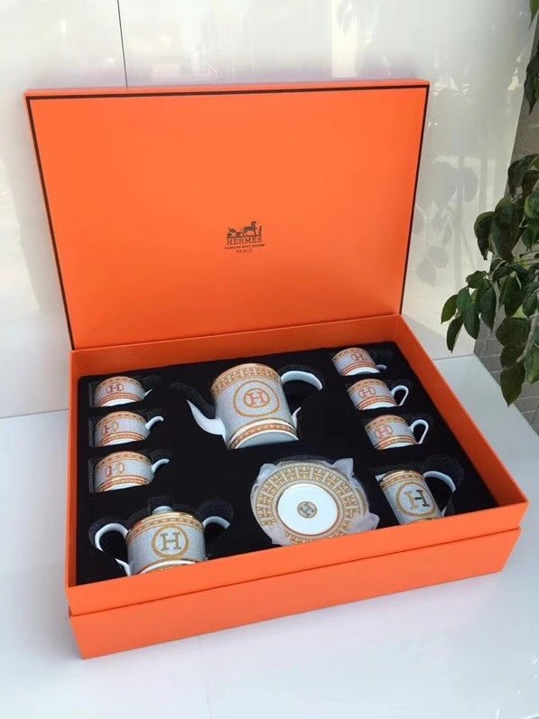 Hermes Paris爱马仕15头马赛克骨瓷咖啡杯具、红茶具套装