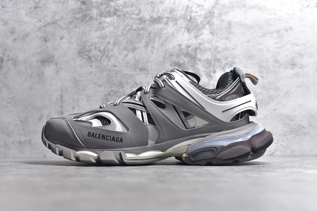 巴黎世家Balenciaga Track 3.0 Trainer LED变色充电跑马灯蹦迪慢跑鞋老爹鞋