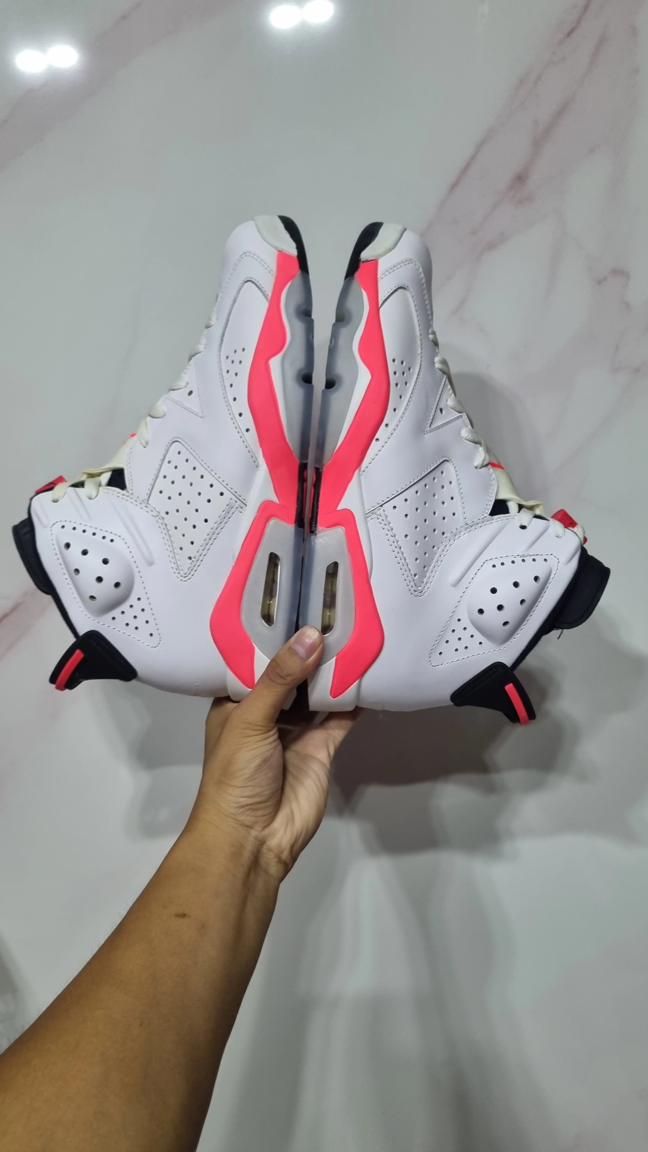 aj6樱木2014 44-46因为是老鞋轻微发黄不作为瑕疵退换理由