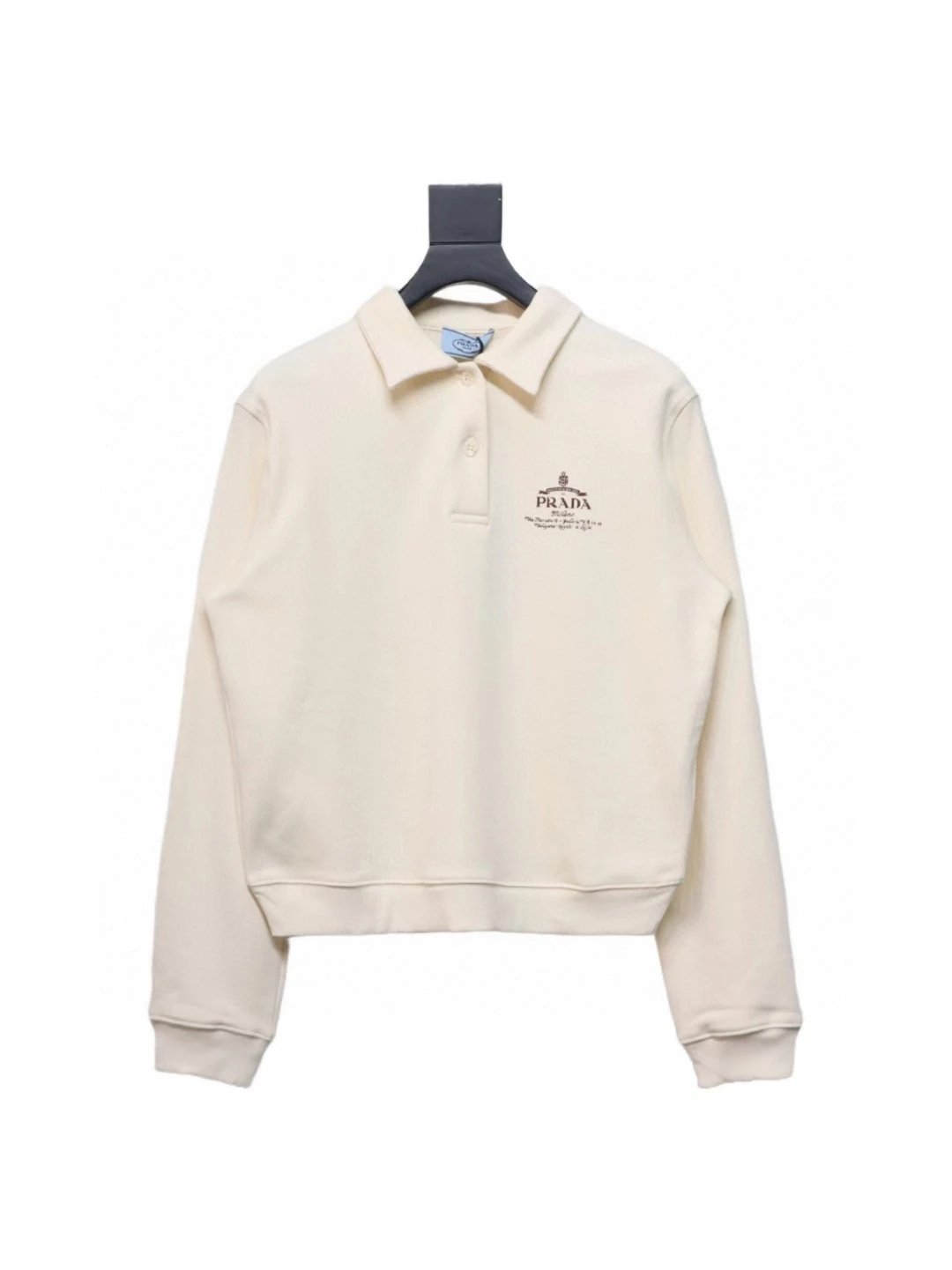 🔑N388320 PRD Distressed Logo Printed Lapel Sweatshirt Creamy hoochie macaron colorway! Loose regular length! Huge slimming very hidden meat is not picky ~ chest logo is more recognizable! There is also a new version of the logo on the back piece! Elegant and refined sports style item~Polo neck full of energy is too suitable!